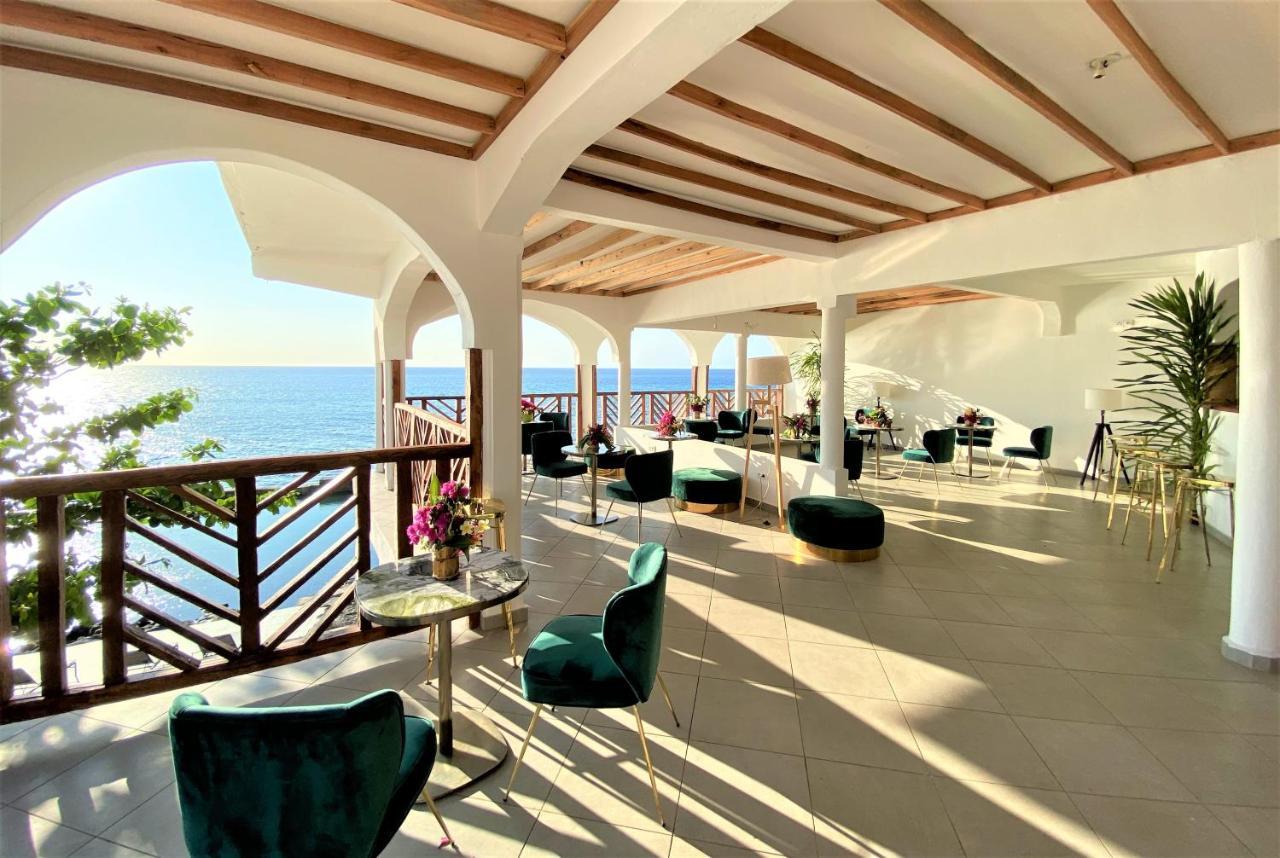 Al Camar Lodge Ndzaouze Bagian luar foto